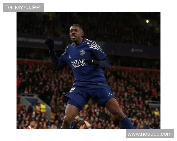 登贝莱在球场上的闪耀表现引发众多球迷热议与期待未来发展潜力分析